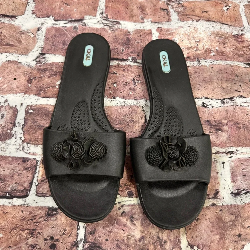 Oka-B Black Floral Applique Slide Sandals Massage Footbed Women's L Summer Shoes